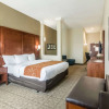Отель Comfort Suites Meridian and I-40, фото 4