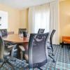 Отель Fairfield Inn & Suites by Marriott Durham Southpoint, фото 18