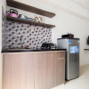 Отель Simple & Cozy 1BR @ Bassura Apartment Near to Bassura City Mall, фото 11