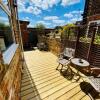 Отель Spacious Victorian family Town House, sleeps 6, near York Centre, фото 2