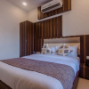 Отель OYO 10217 Hotel Golden Palms, фото 4