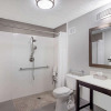 Отель Quality Inn & Suites, фото 9