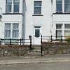 Отель Beautiful, Spacious Flat in St Johns Town of Dalry, фото 1