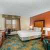 Отель La Quinta Inn & Suites by Wyndham Meridian, фото 12
