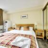 Отель Grassmarket Apartment with Castle View, фото 2