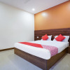 Отель Oyo 18652 Hotel Golden Shah, фото 12