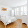 Отель Bright Welcoming Apartment With Terrace, Fulham 3 bed, фото 2