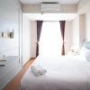 Отель Modern And Cozy 1Br At Grand Sungkono Lagoon Apartment, фото 3