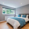 Отель Stylish 2 bedroom apartment in Bournemouth, 500m from beach, фото 2