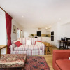 Отель Up-market one Bedroom Apartment Just Minutes From the River Thames. Broughton rd, фото 6