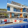 Отель Villa Elmas -stunning 5 bed Villa With Rooftop bar, фото 1