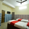 Отель OYO 30386 Hotel Gloria Inn, фото 10