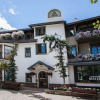 Отель Plaza Lodge by Destination, фото 1