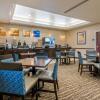 Отель Comfort Inn & Suites Northeast - Gateway, фото 36