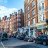 Отель One bedroom High street kensington Apartment в Лондоне