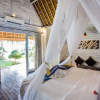 Отель Bay Shore Hut's Lembongan, фото 20