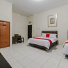 Отель RedDoorz Syariah near Fort Marlborough, фото 3