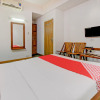 Отель OYO 74589 Holiday Home, фото 27