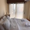 Отель Flat 2 Bedrooms 1 Bathroom Larnaca в Ларнаке