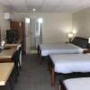 Отель Cooks Endeavour Motor Inn, фото 5