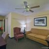 Отель Country Inn & Suites by Radisson, Columbia Airport, SC, фото 7