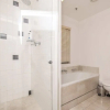 Отель Central and Spacious 1 Bedroom Flat With Swimming Pool, фото 6