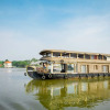 Отель OYO 23231 KHBO Gold Sharing Houseboat, фото 1