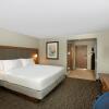 Отель Holiday Inn Express & Suites Norfolk, an IHG Hotel, фото 4