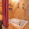 Отель Irish Blessings, 1 Bedroom, Sleeps 6, Hot Tub, Jacuzzi, Wood Fireplace, фото 12