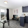 Отель 4 Avery Gardens - 1 Bedroom Apartment, фото 4