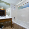 Отель Sundial Lodge by All Seasons Resort Lodging, фото 11