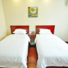Отель GreenTree Inn LinYi Yitang Town Shuangling Road Express Hotel, фото 3
