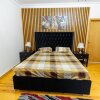 Отель Oak Orchid Opulent 2 BR Apartment with Walk-in Closet, фото 19