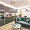 Отель Chic and spacious apart with parking, фото 2