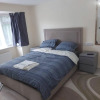 Отель Lovely & Beautiful 2 Bed-apartment in Borehamwood, фото 5