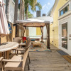 Отель Casita de Catherine by Avantstay 1 Block to Duval St w/ Hot Tub!, фото 13