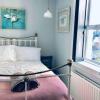 Отель Seaside Escape - gorgeous 2 bed apartment in St-Leonards-on-Sea, фото 25