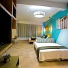 Отель Emerald Suites & Studios, фото 19