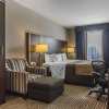 Отель Comfort Inn Toronto City Centre, фото 4