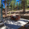 Отель Lupine Lodge 3 Bedroom Home by RedAwning, фото 16