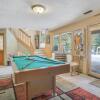 Отель 4BD Woodland Lodge Pool Table Grill Dogs Welcome, фото 14