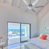 Отель Swanky Caribbean Estate, Ocean Views, Heated Pool, AC, Free Wifi, Ping Pong, Pool Table, фото 3