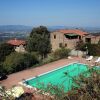 Отель Scenic Farmhouse in Paciano With Shared Pool, фото 1