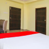 Отель G R Hospitality By OYO Rooms, фото 3