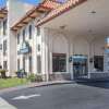 Отель Days Inn by Wyndham Anaheim Near the Park в Анахайм