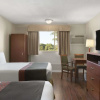 Отель Days Inn And Conference Center - Bridgewater, фото 5