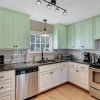 Отель Charming Bungalow W/hot tub 5min to Main St!, фото 6