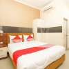 Отель OYO 450 Semampir Residence, фото 6