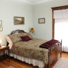 Отель The Decker House Bed & Breakfast, фото 11