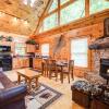 Отель Cabin of Dreams - Three Bedroom Cabin, фото 18